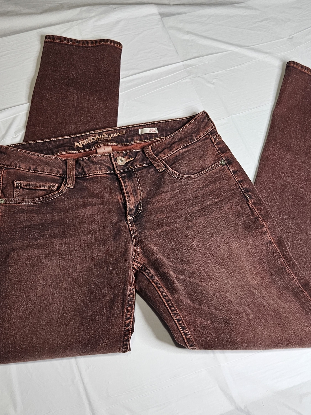 Arizona Jean Company Women's High-Rise Skinny Jeans Size 9 - Wine